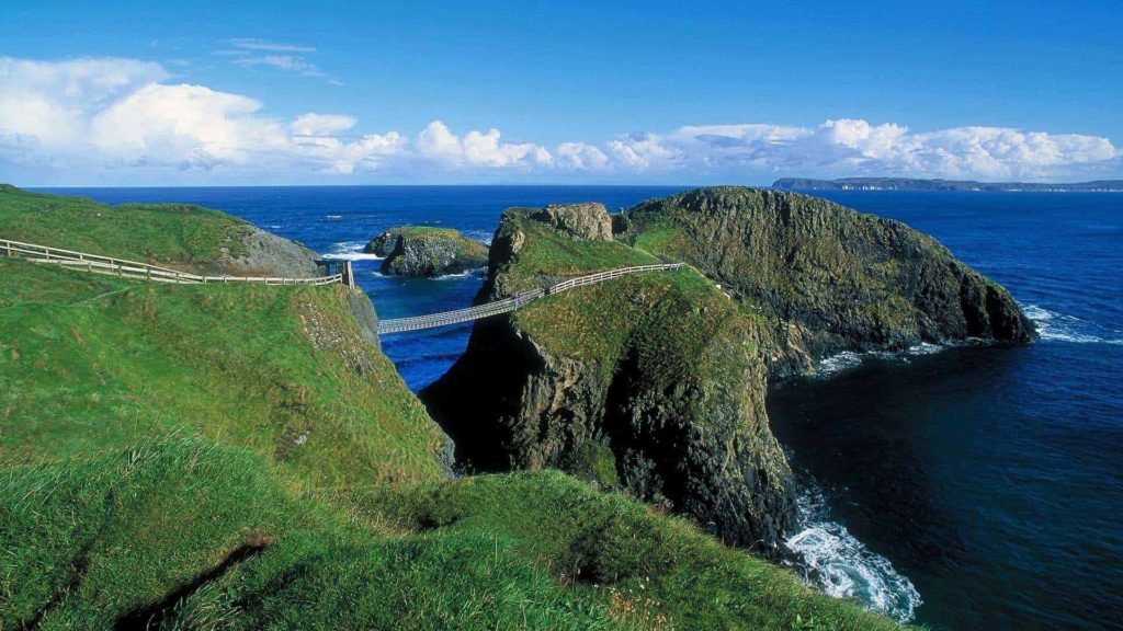 Get Your Thrills at the Carrick-A-Rede Rope Bridge