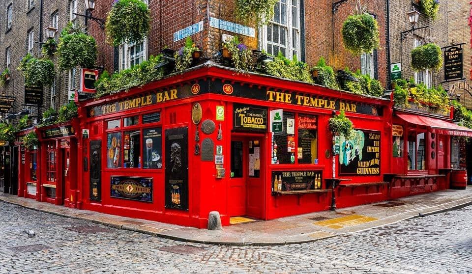 How much are drinks at pubs and bars in Dublin