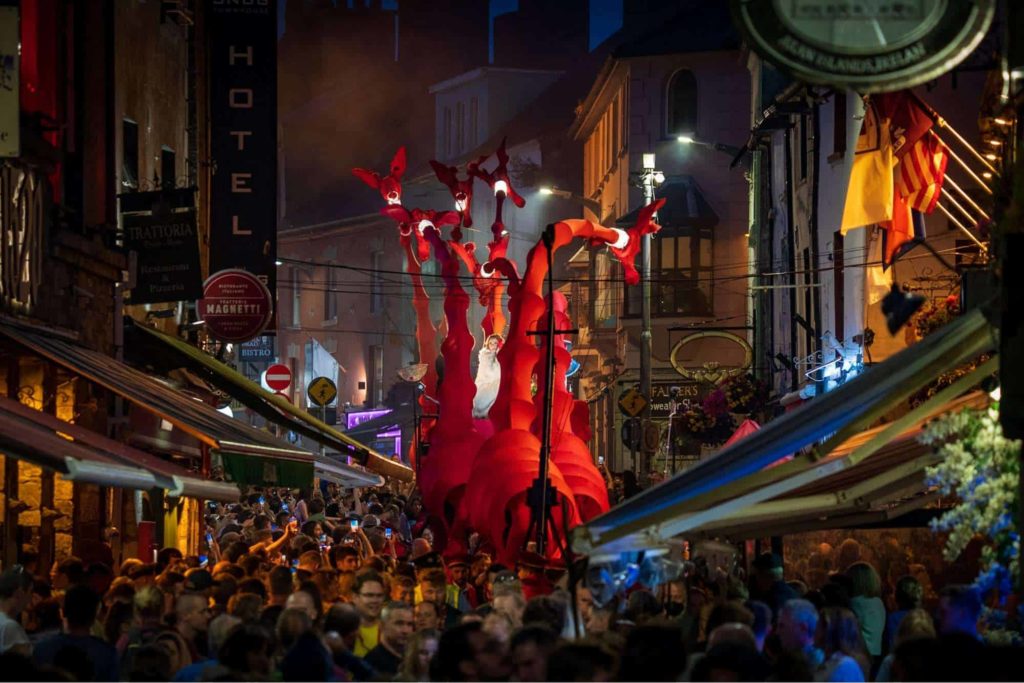 Galway International Arts Festival (July)