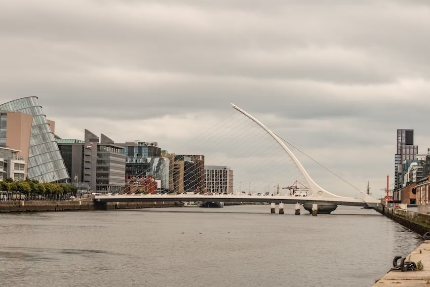 What makes Ireland a good place to work in