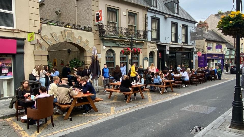 Enjoy a Meal and Drinks at Brogan’s Bar