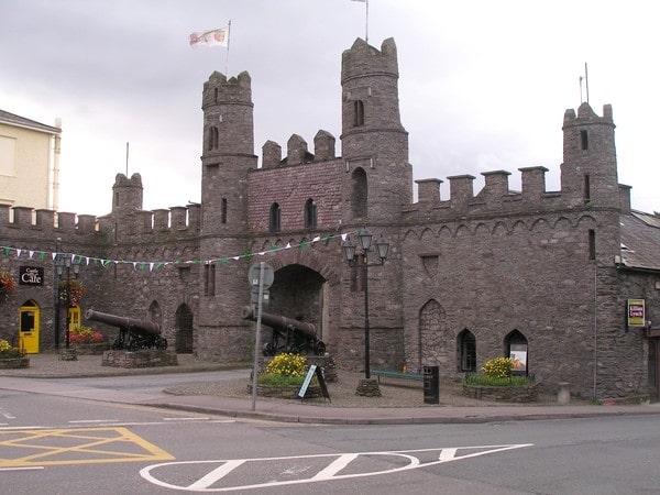 Explore the Old Macroom Castle