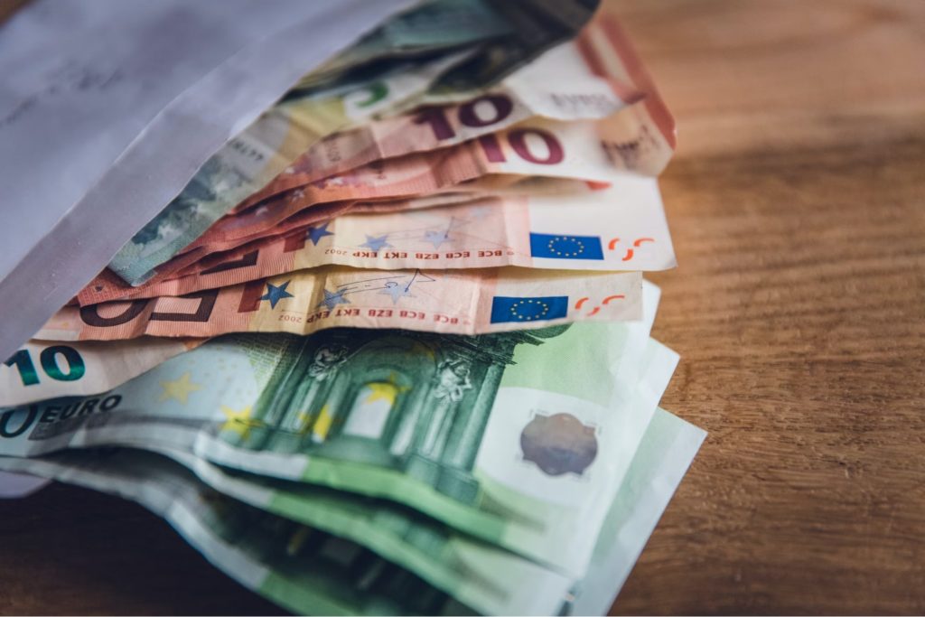 “Tips” on Tipping in Ireland