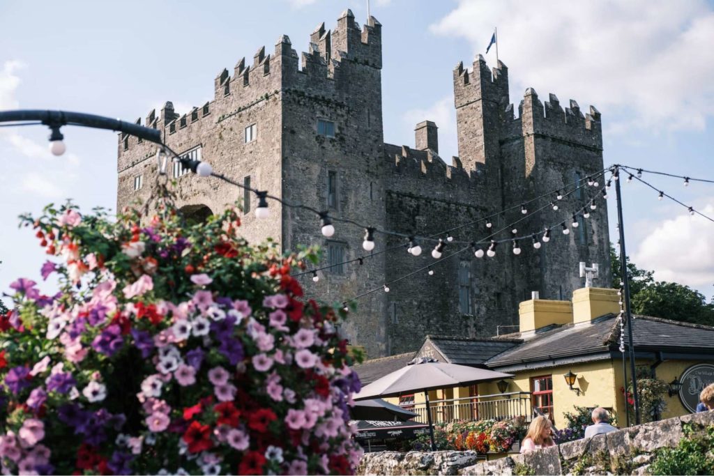 Visit Bunratty Castle & Folk Park